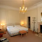 Hotel Buerger Palais 3*